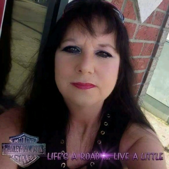 Meet your Posher, Michelle - Picture 1 of 1